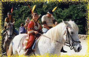 defile a cheval et poney pour enfants pour la benediction des chevaux a serignan le 16 aout (herault 34)